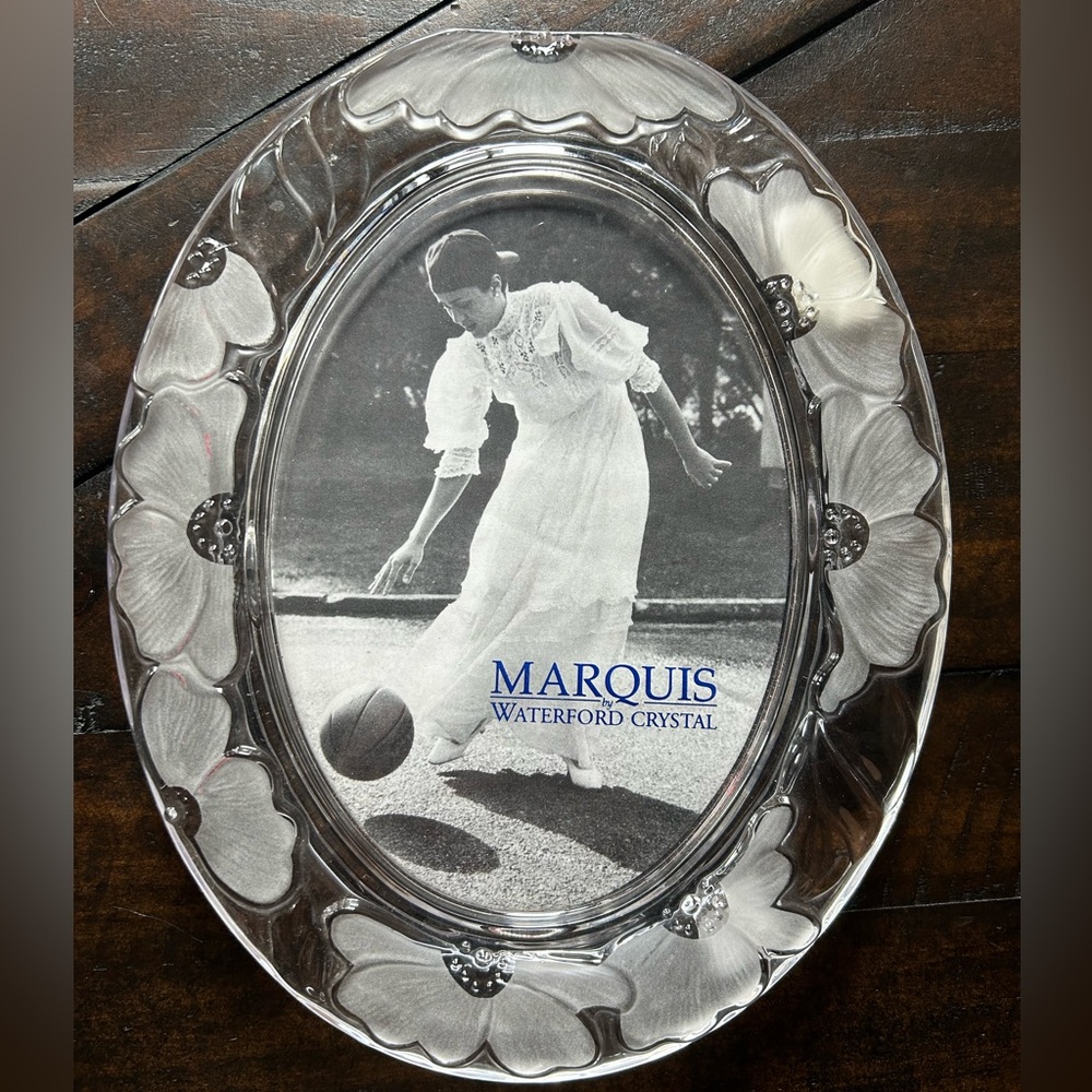 Marquis by Waterford Crystal Oval Floral Collection Frame 5x7 NWOT